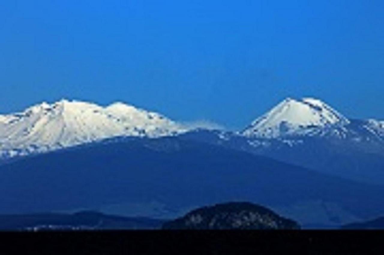 Acacia Lake View Motel Taupo Kültér fotó